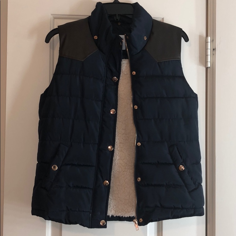 Women’s puffer vest